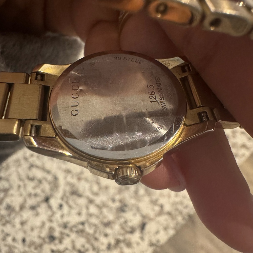 Gucci Gold-Tone Textured Dial Watch - Picture 3 of 6